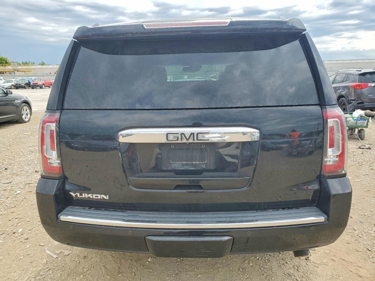 2015 GMC Yukon