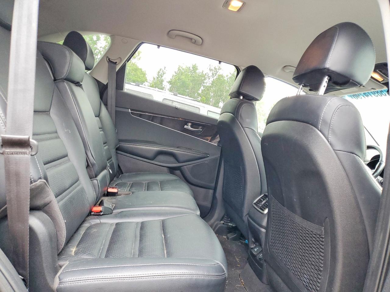2018 KIA SORENTO