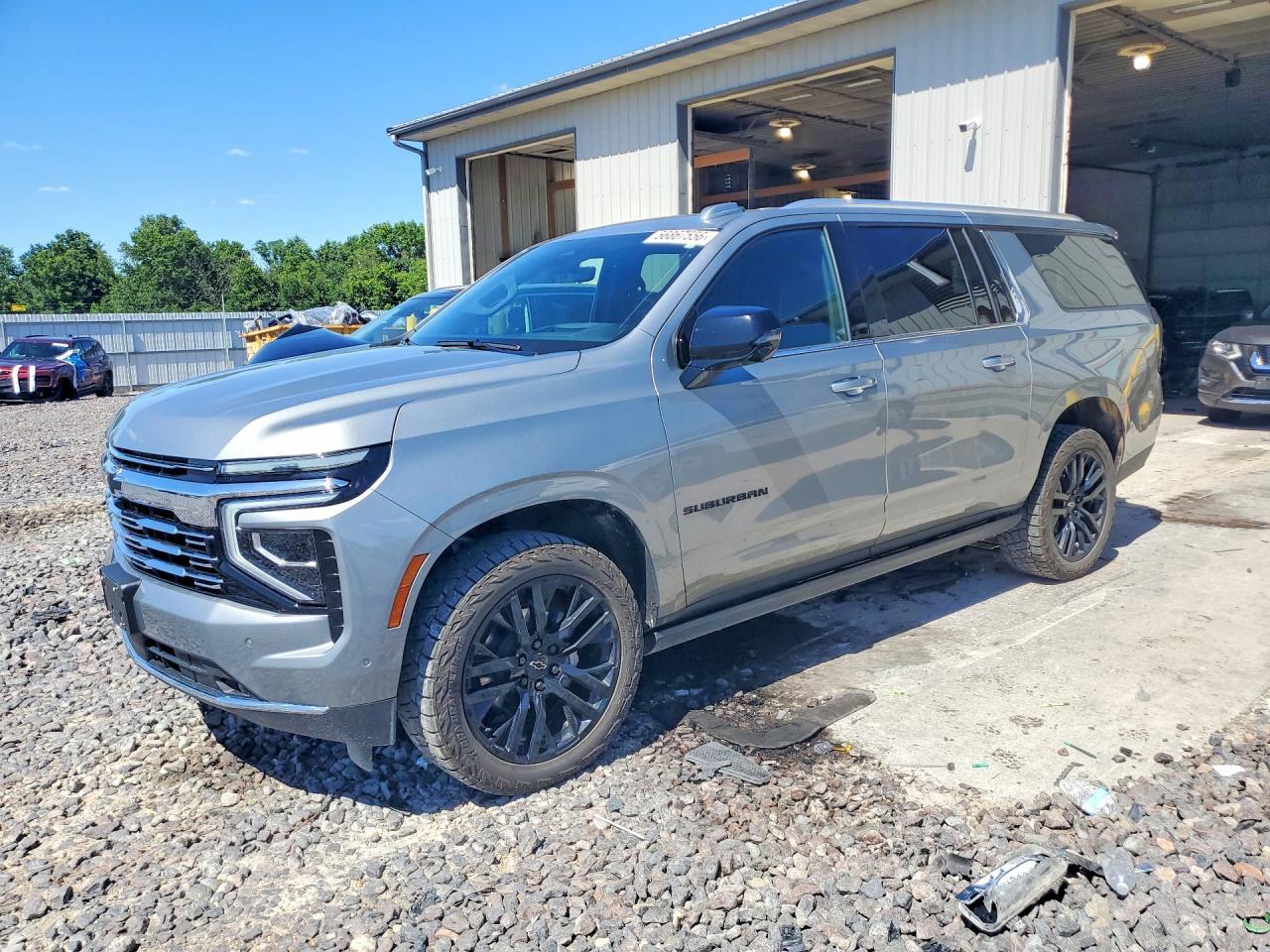 2025 CHEVROLET Suburban