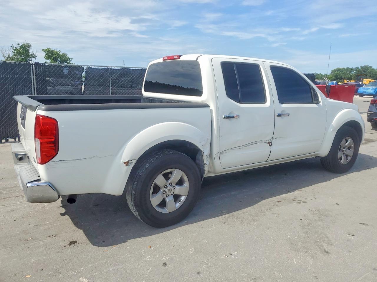 2013 NISSAN Frontier