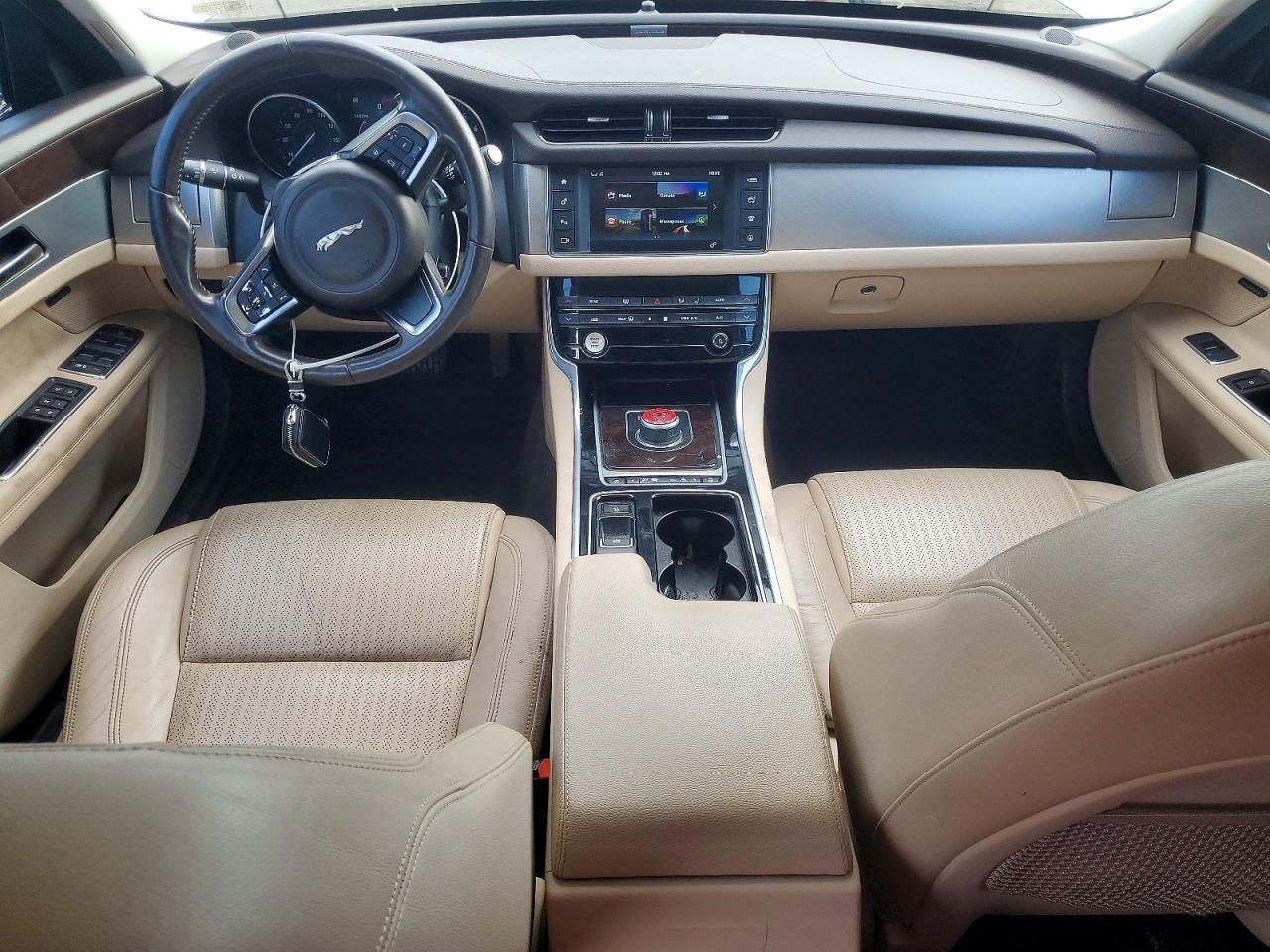 2018 JAGUAR XF
