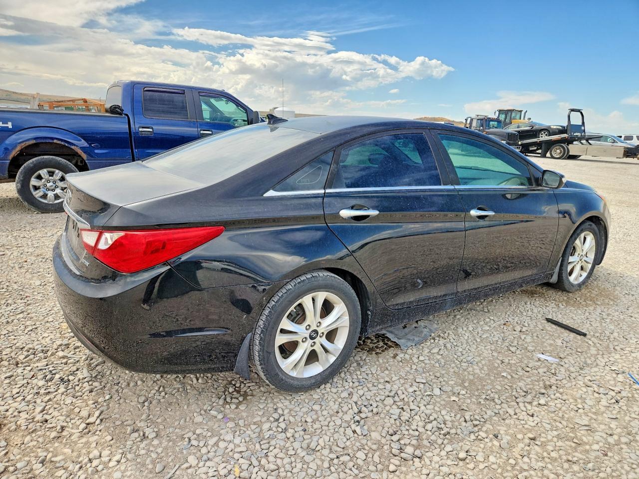 2011 HYUNDAI SONATA