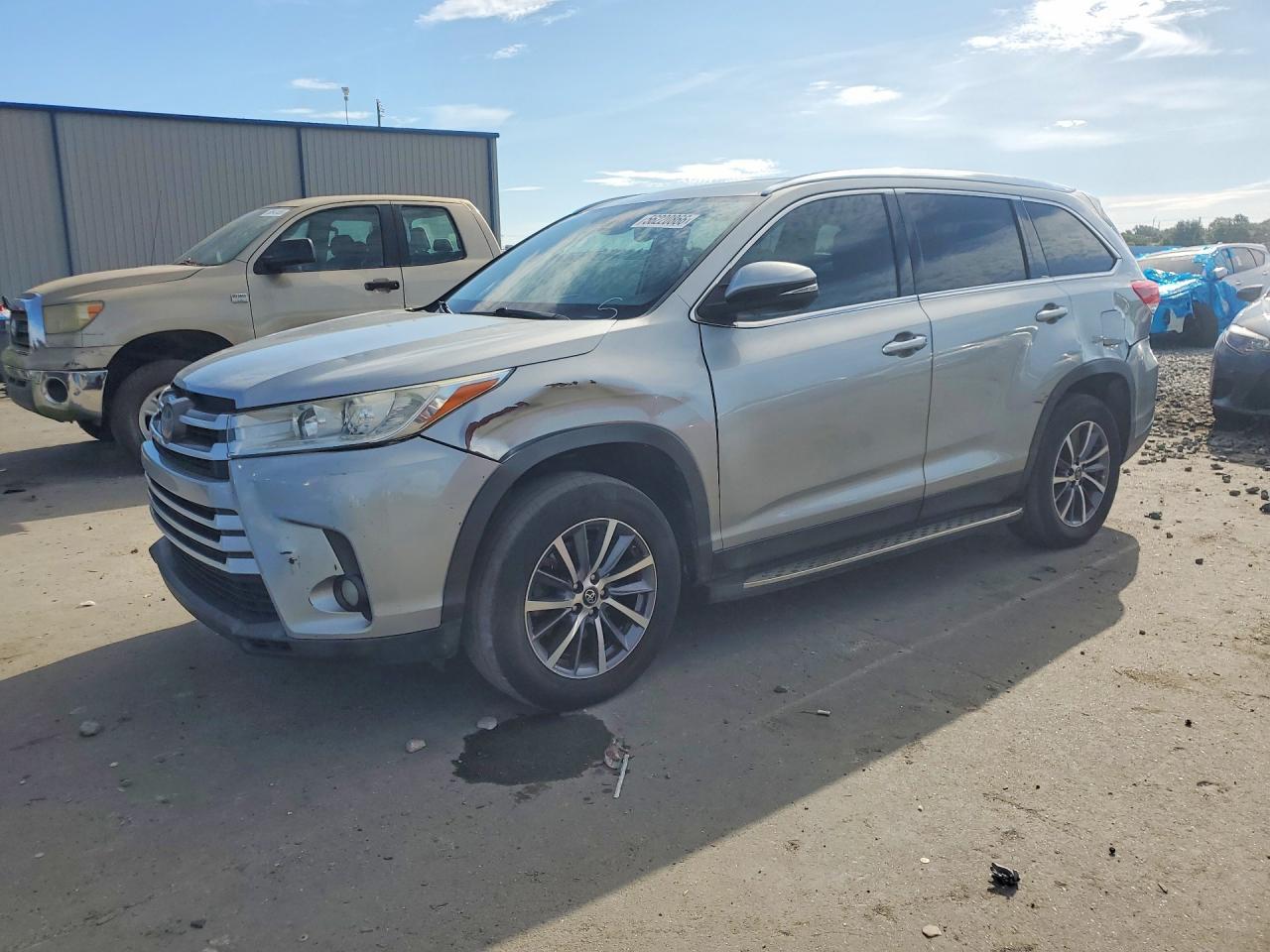 2019 TOYOTA HIGHLANDER