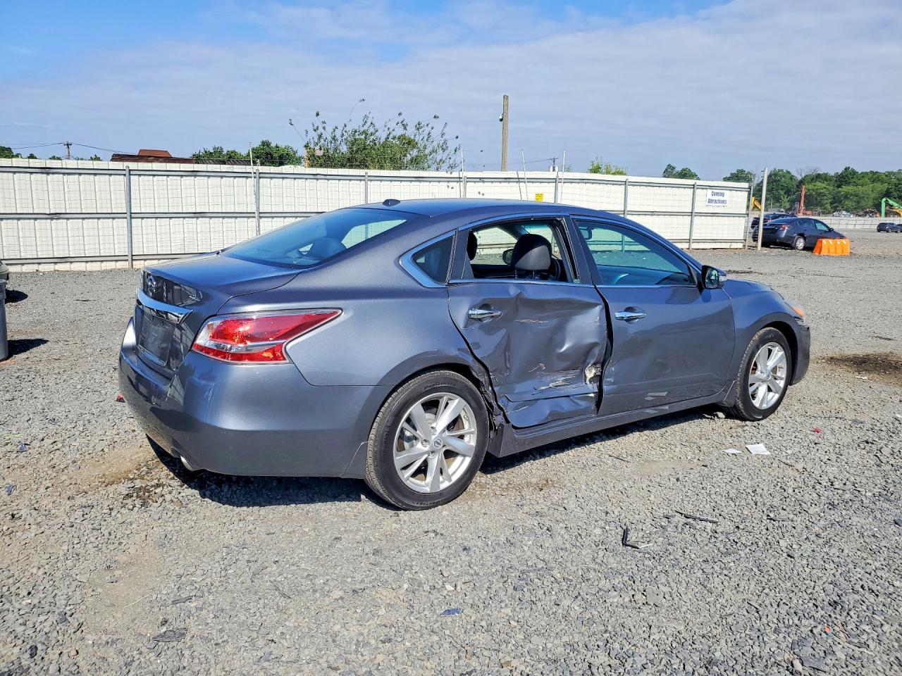 2015 NISSAN ALTIMA