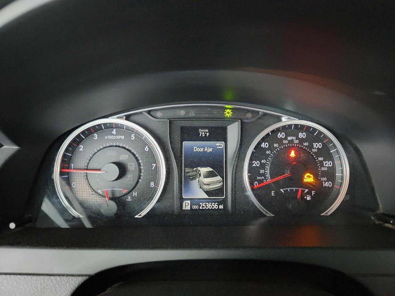 2015 TOYOTA CAMRY
