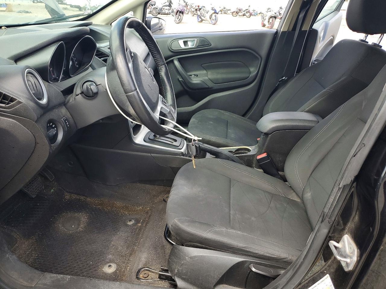 2015 FORD Fiesta
