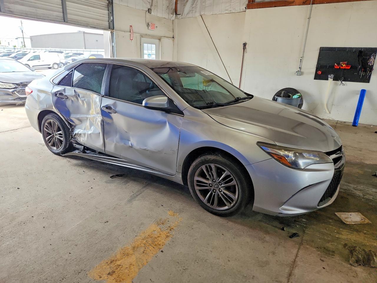 2015 TOYOTA CAMRY
