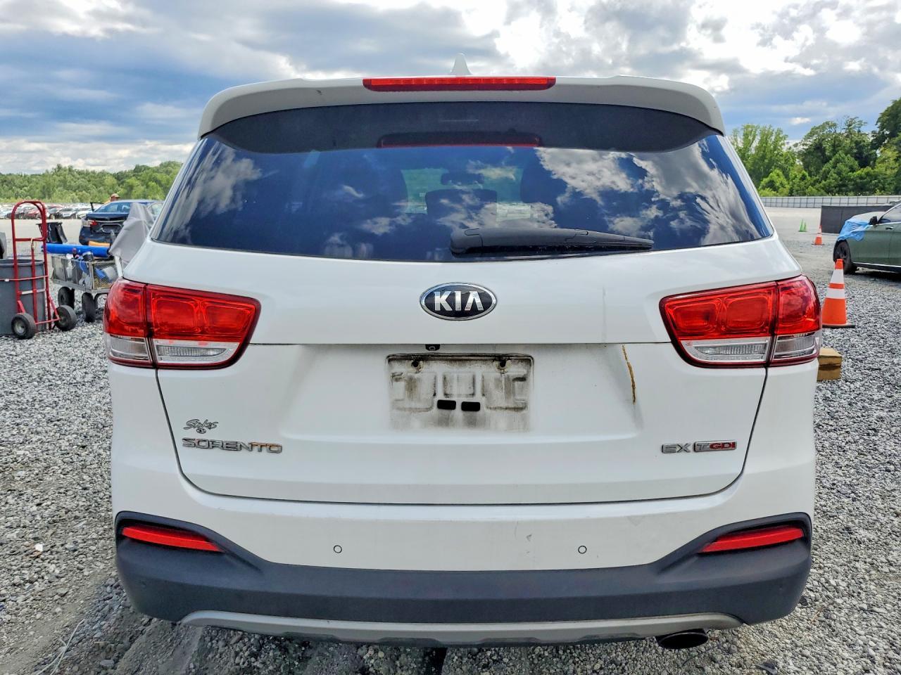 2016 KIA SORENTO