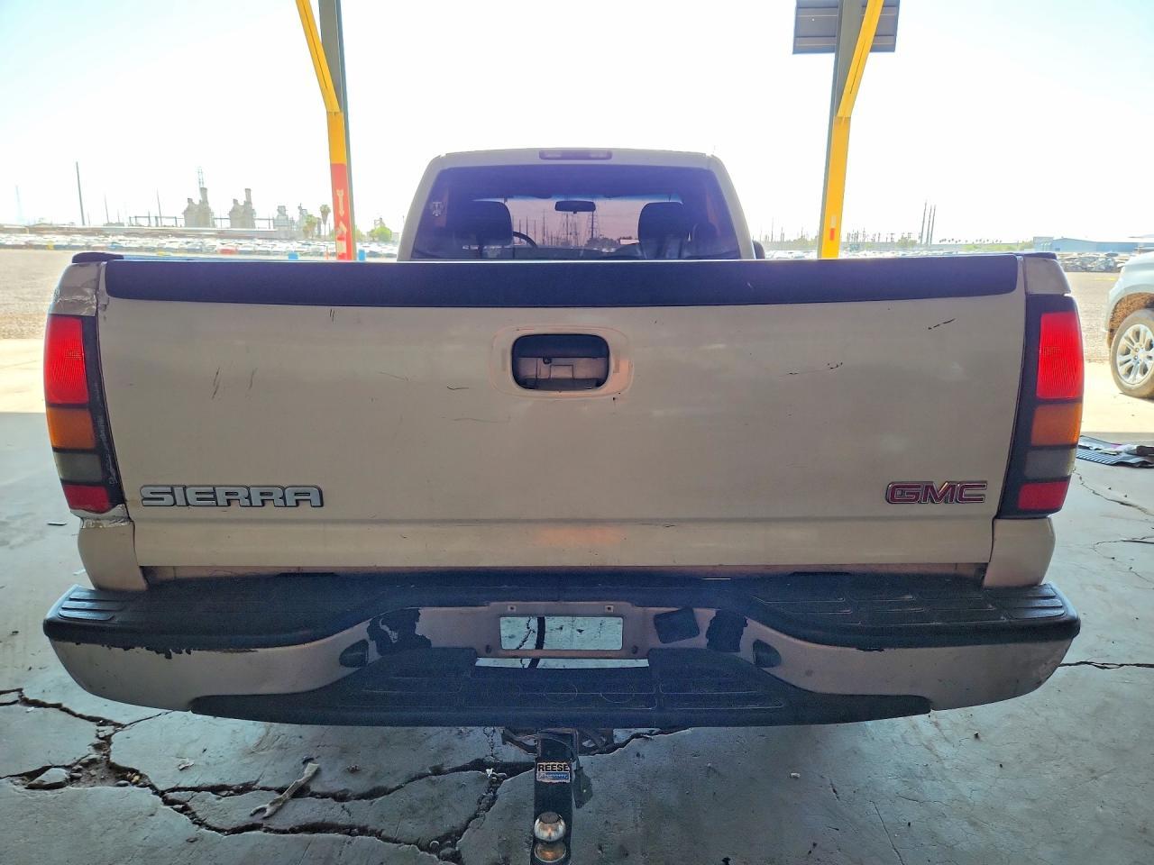 2005 GMC Sierra