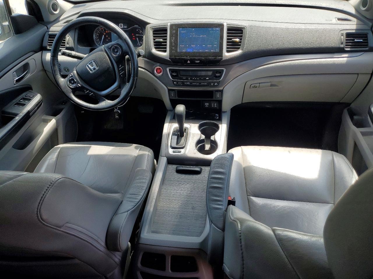 2016 HONDA PILOT