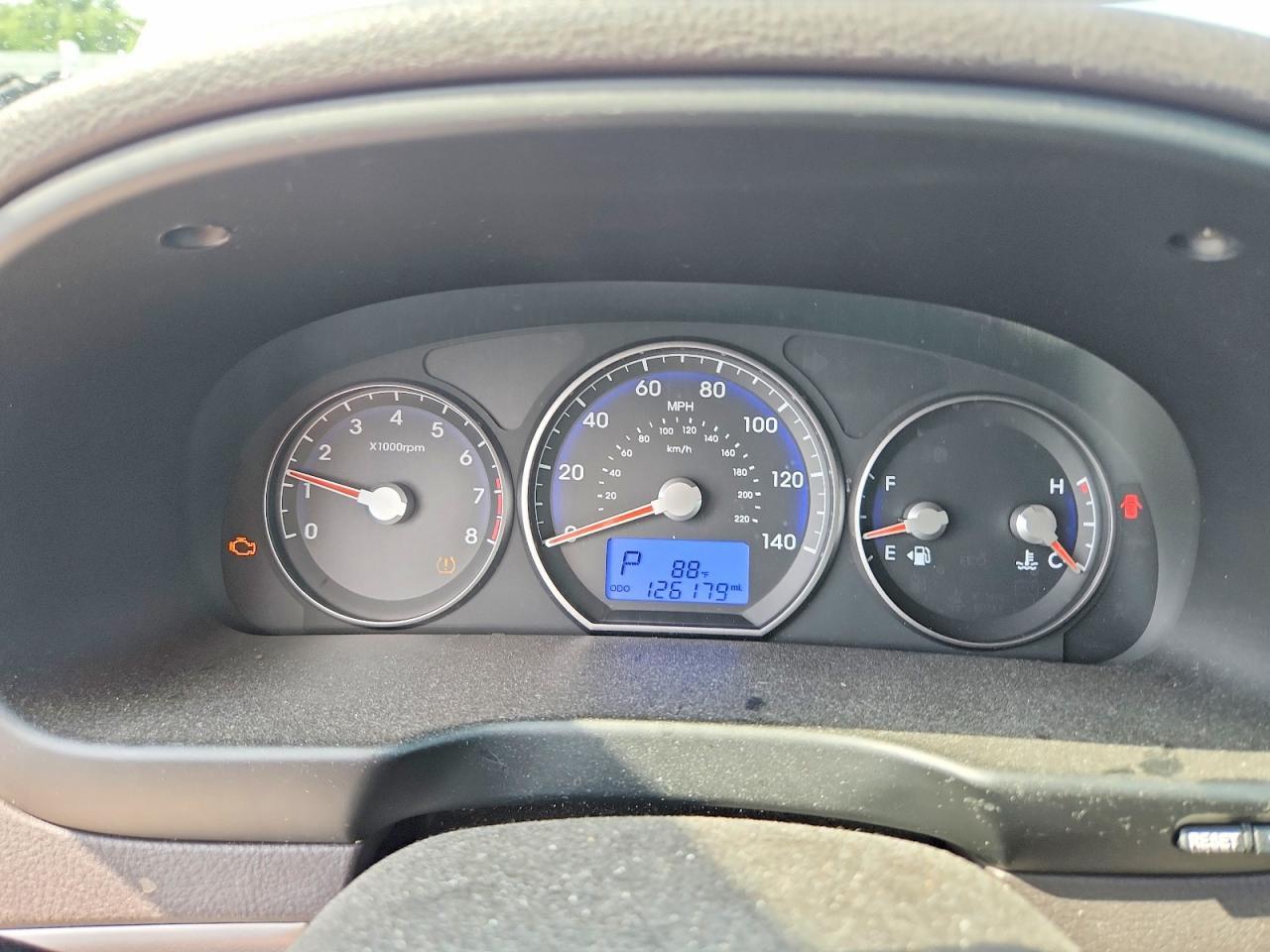 2011 HYUNDAI SANTA FE