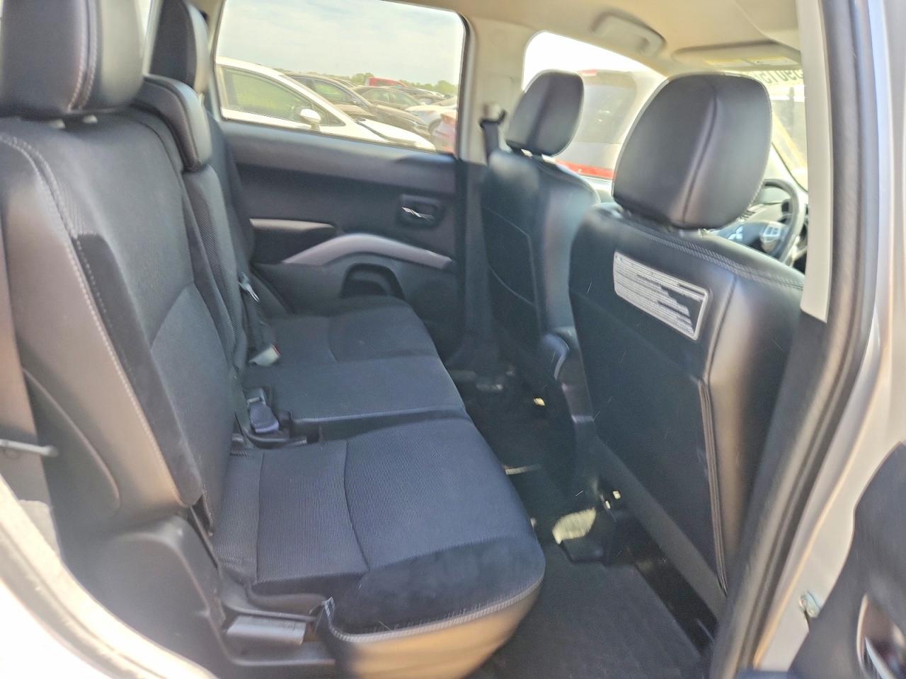 2012 MITSUBISHI outlander