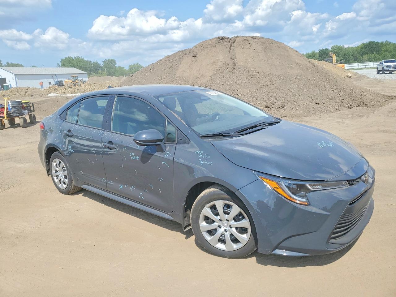 2025 TOYOTA COROLLA