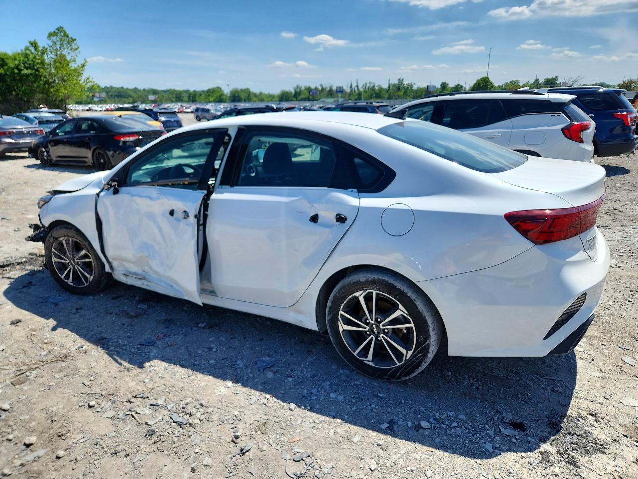 2024 KIA FORTE