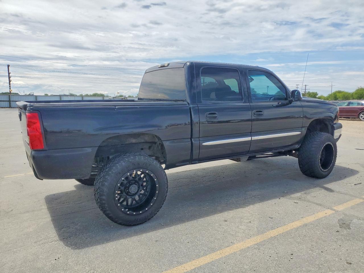 2004 CHEVROLET Silverado