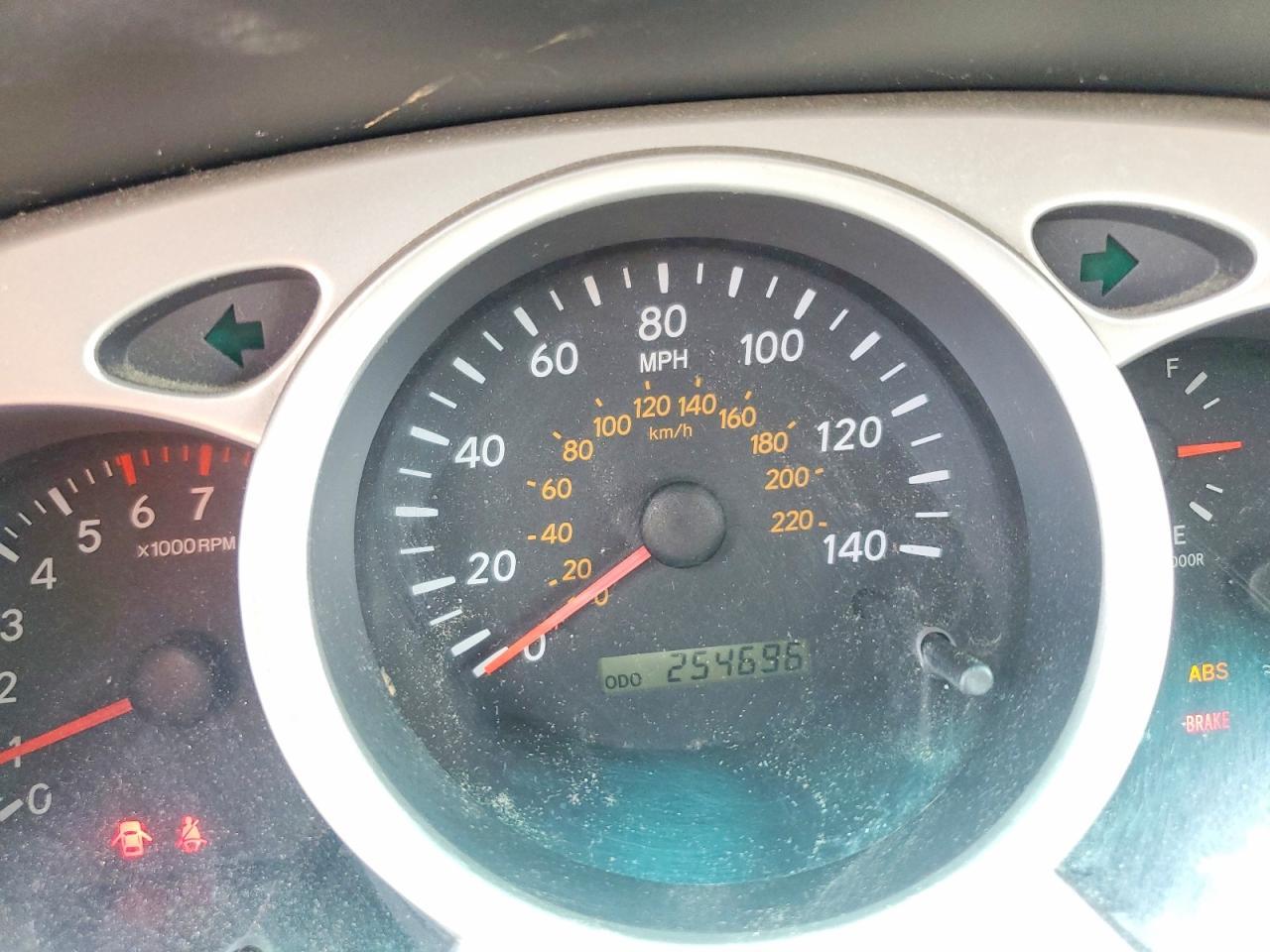 2005 TOYOTA HIGHLANDER