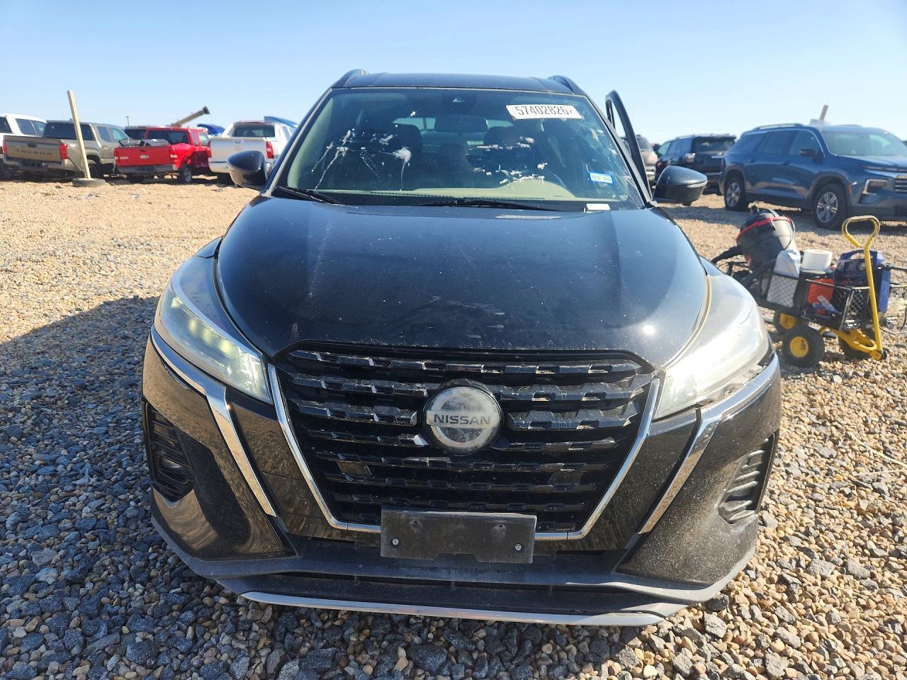 2021 NISSAN KICKS