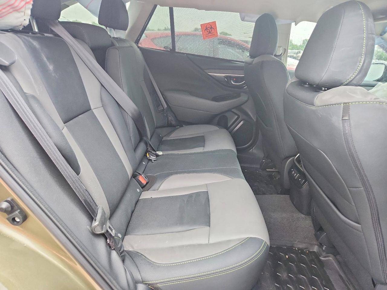 2021 SUBARU Outback