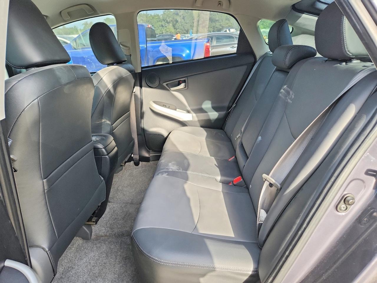 2015 TOYOTA PRIUS