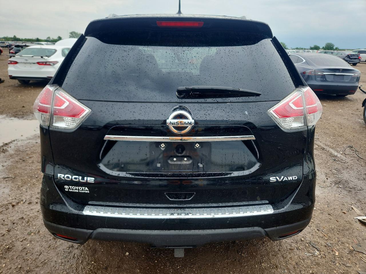 2015 NISSAN ROGUE