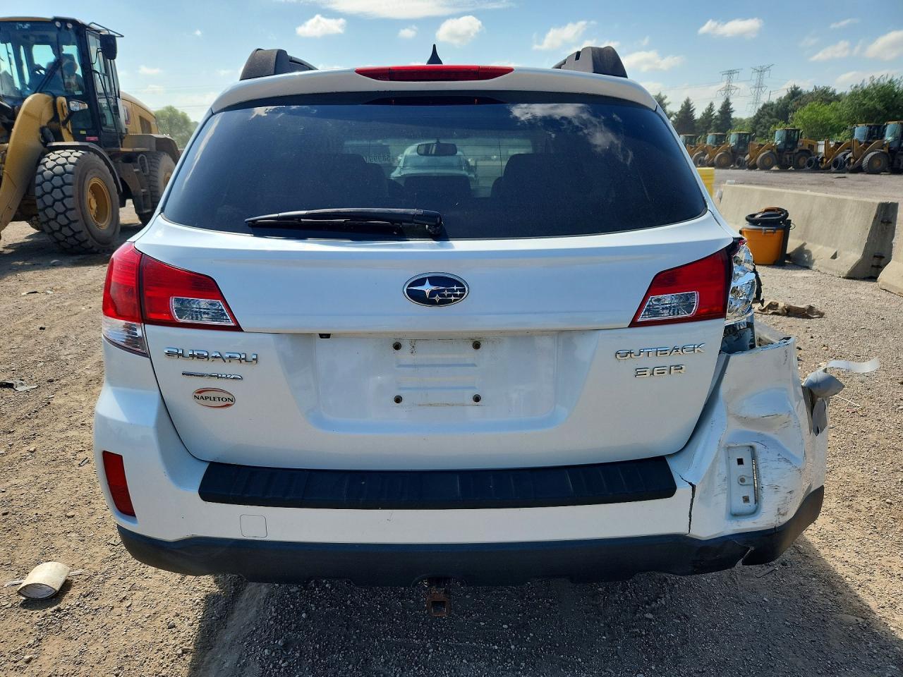2013 SUBARU Outback