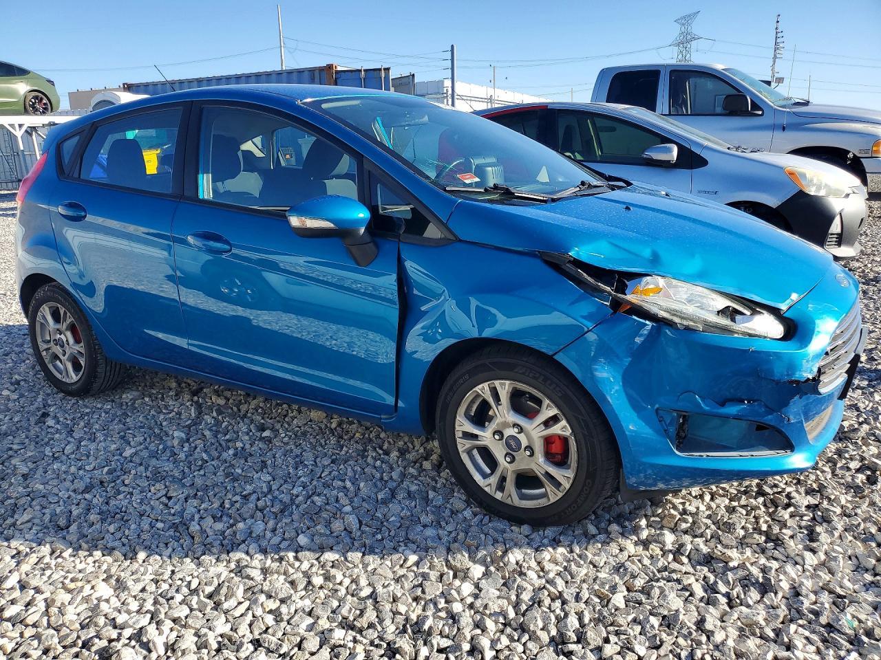 2015 FORD Fiesta