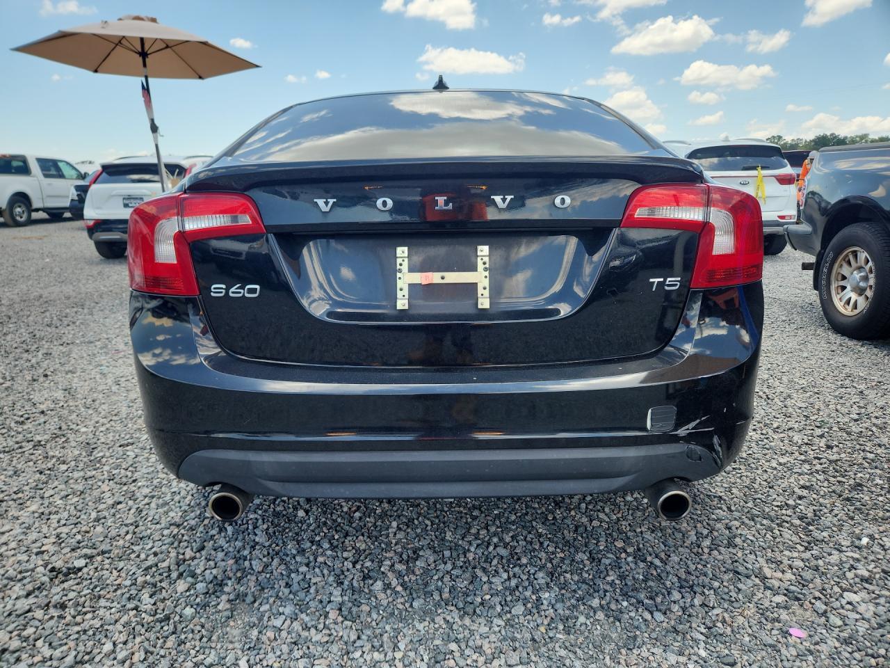 2013 VOLVO S60