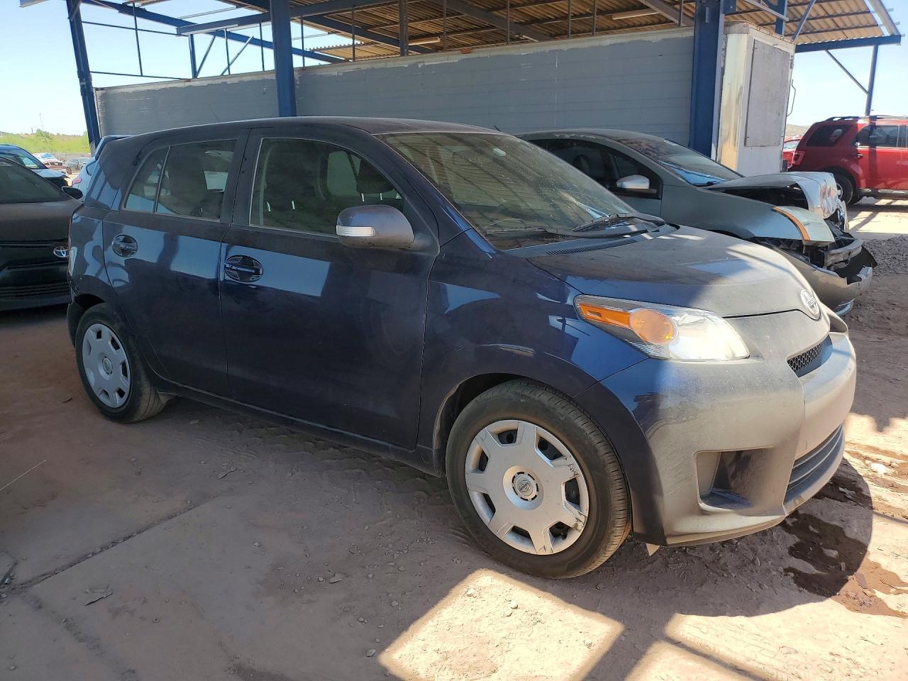 2014 SCION xD