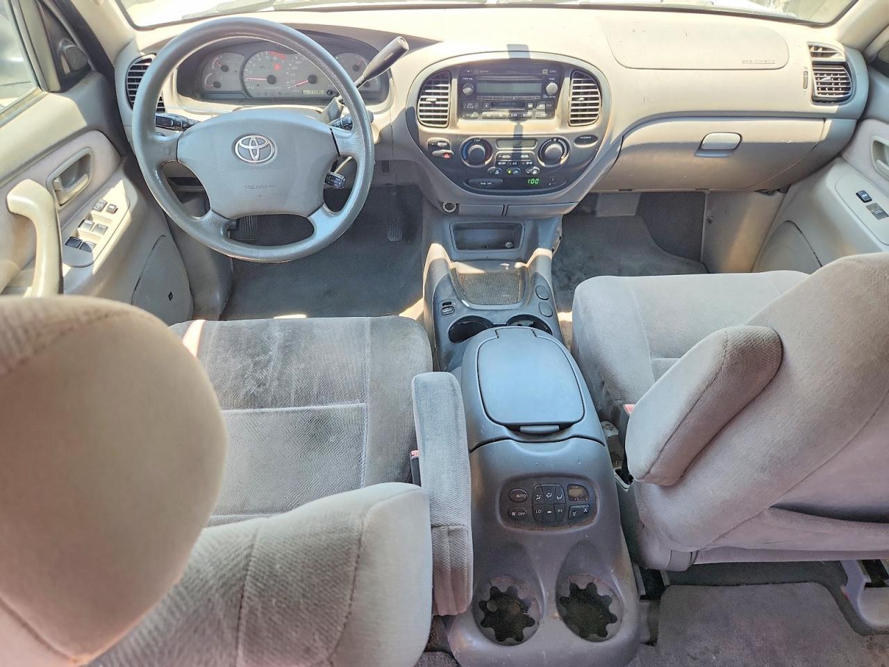 2003 TOYOTA Sequoia