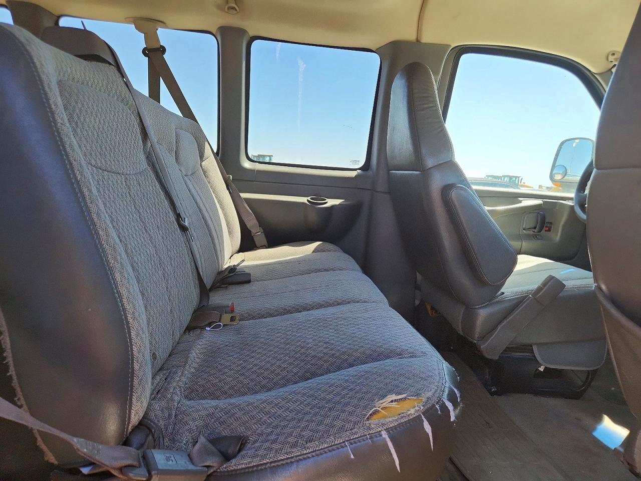 2005 GMC Savana