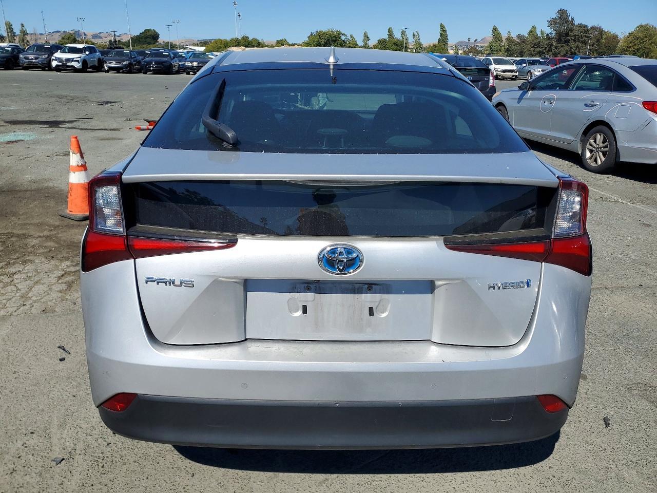 2019 TOYOTA PRIUS