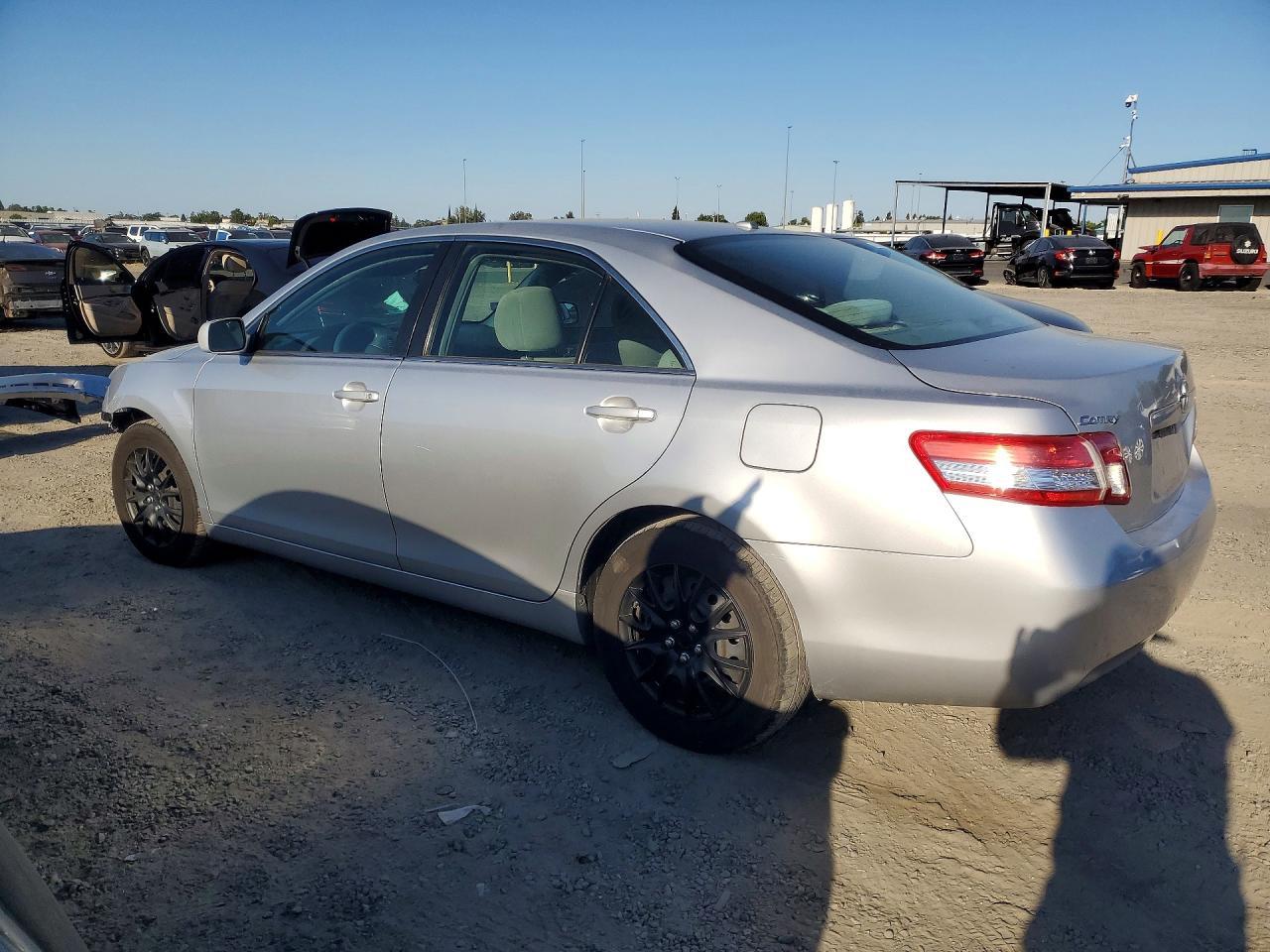 2010 TOYOTA CAMRY