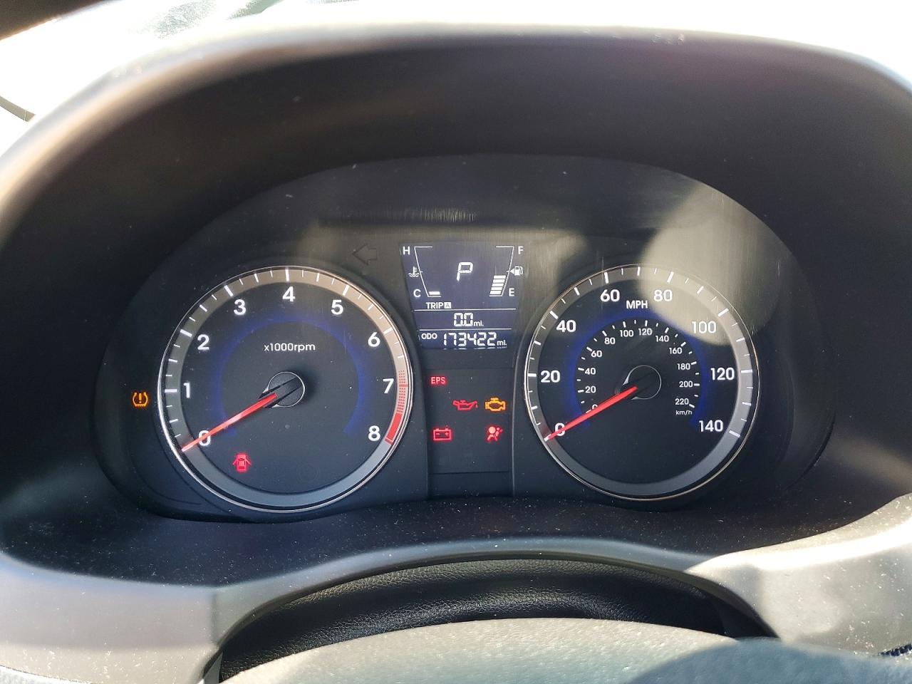 2013 HYUNDAI ACCENT