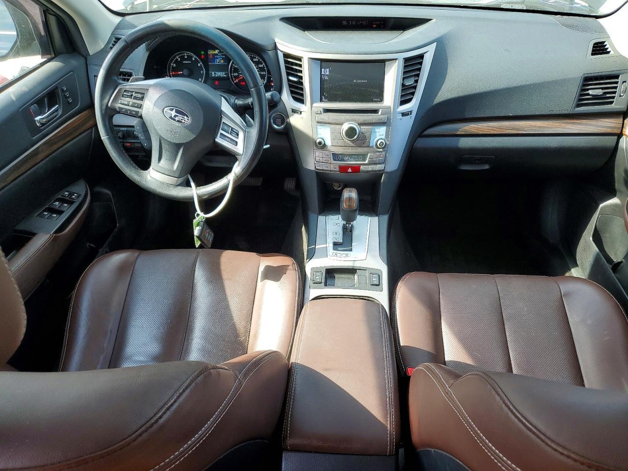 2013 SUBARU Outback
