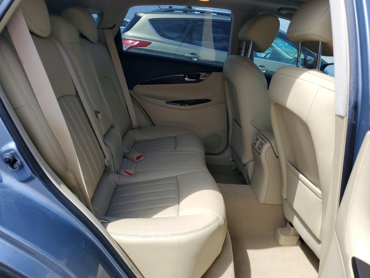 2016 INFINITI QX50