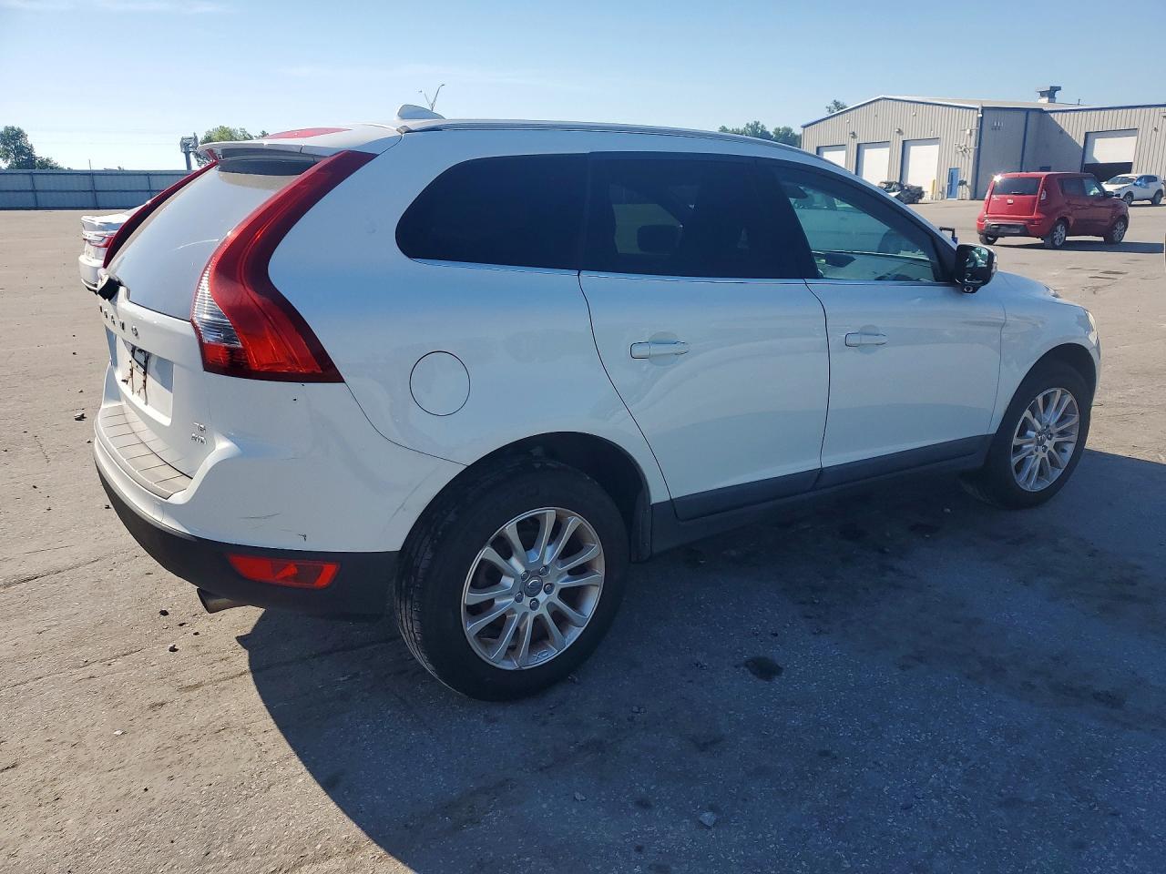 2010 VOLVO XC60