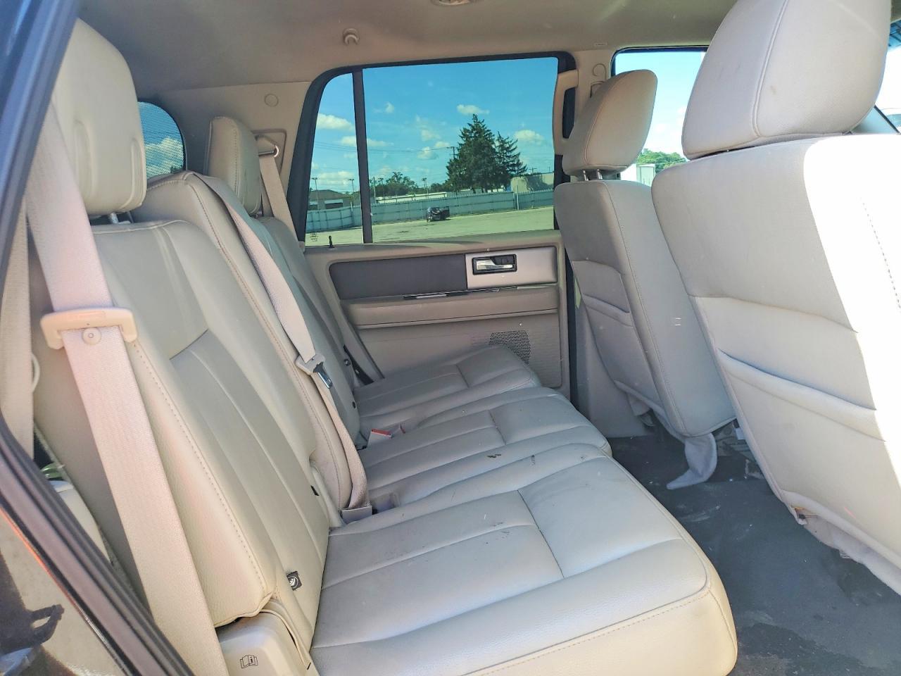 2010 FORD Expedition