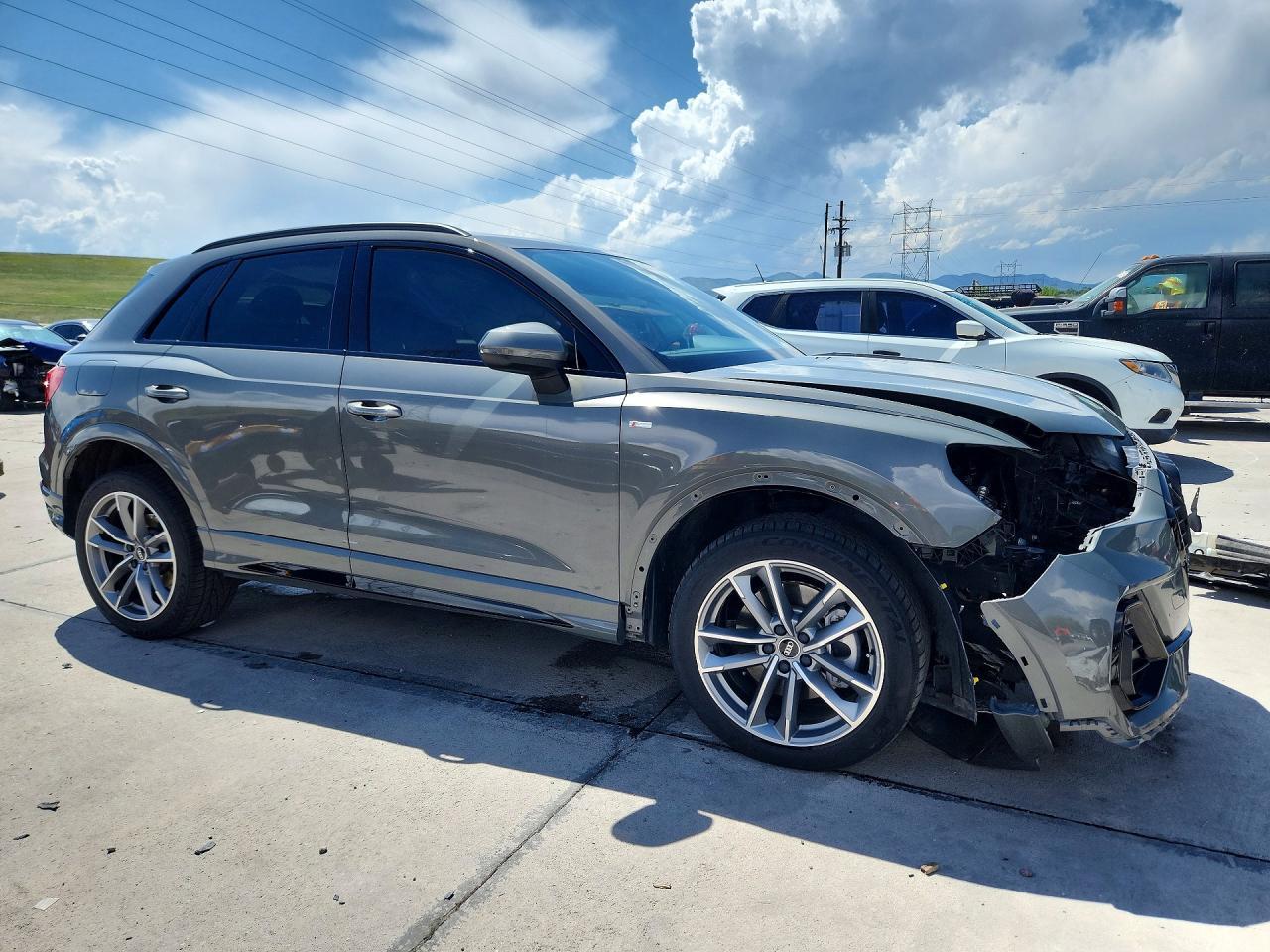 2022 AUDI Q3