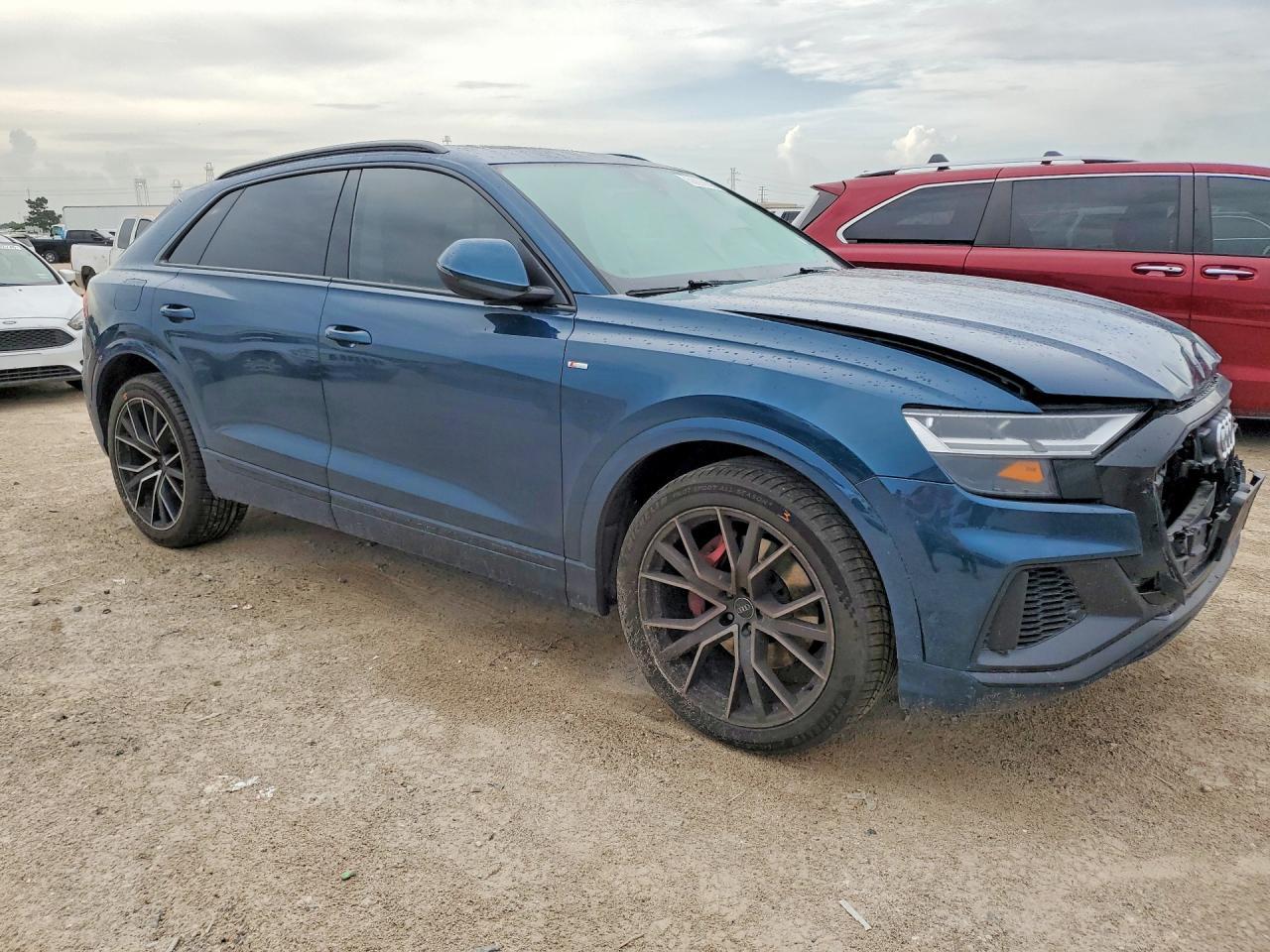 2020 AUDI Q8