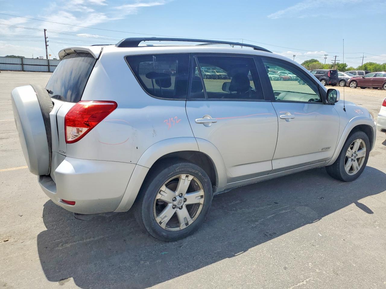 2006 TOYOTA RAV4