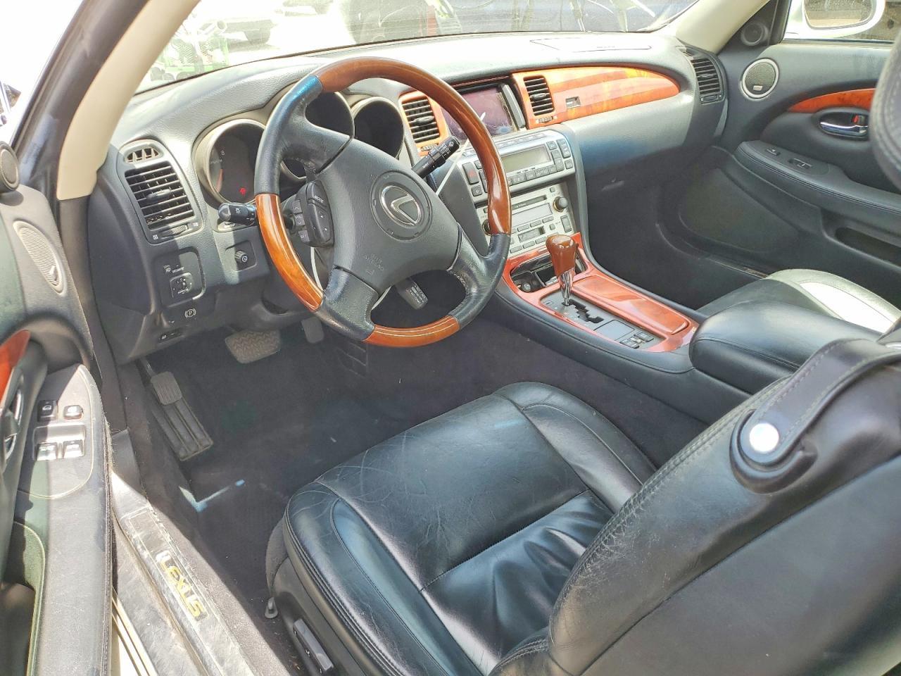 2002 LEXUS SC 430