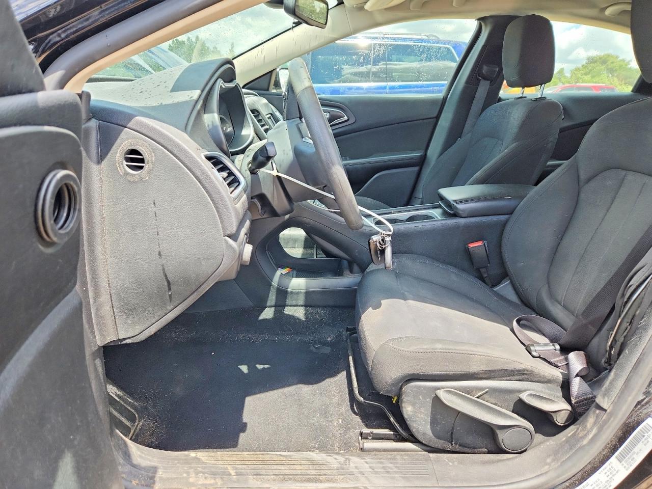 2016 CHRYSLER 200