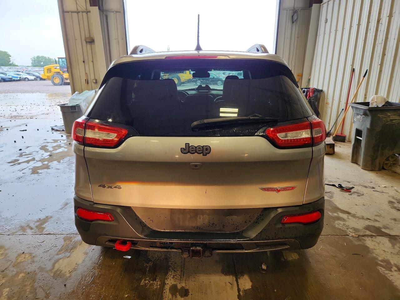 2016 JEEP CHEROKEE