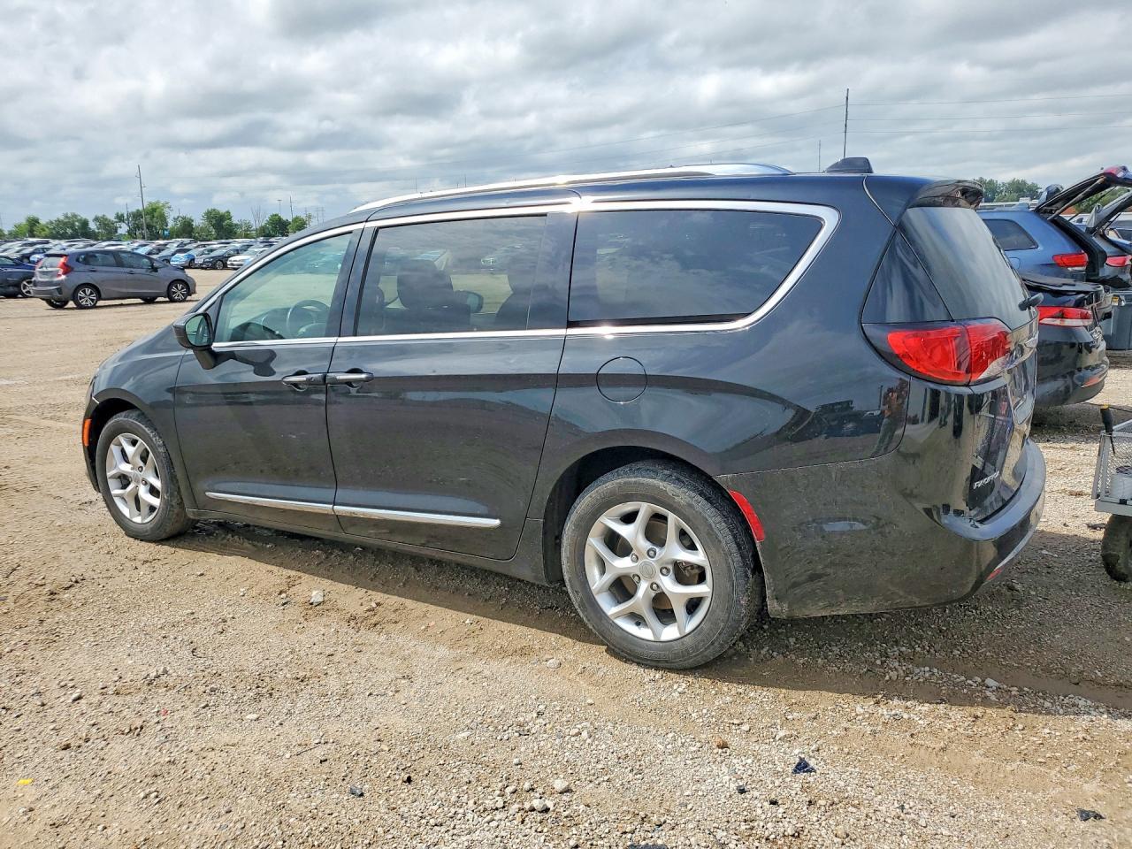 2020 CHRYSLER Pacifica