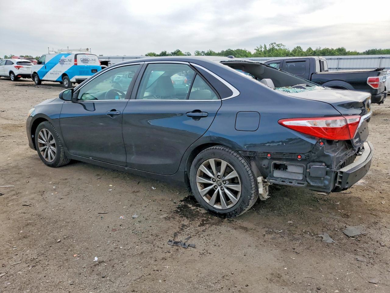 2016 TOYOTA CAMRY