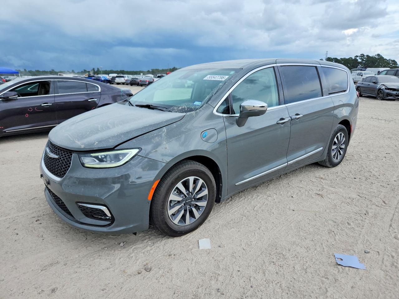 2022 CHRYSLER Pacifica