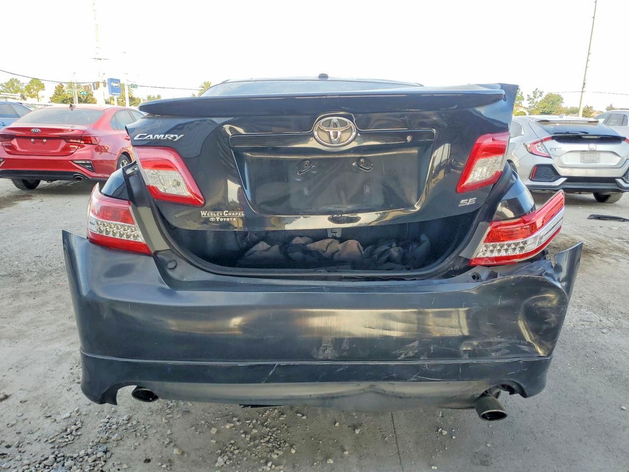 2011 TOYOTA CAMRY