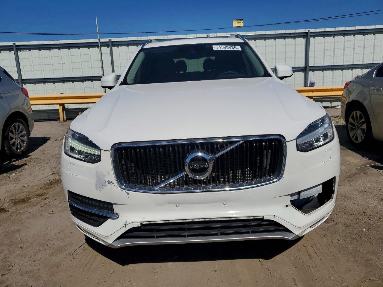 2017 VOLVO XC90
