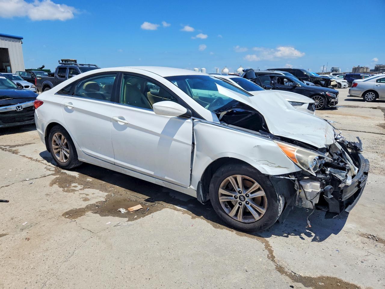 2013 HYUNDAI SONATA