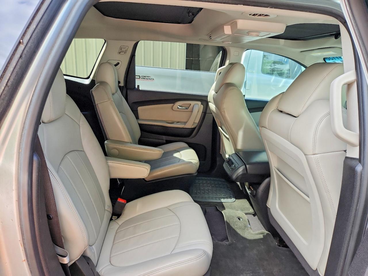 2010 CHEVROLET TRAVERSE